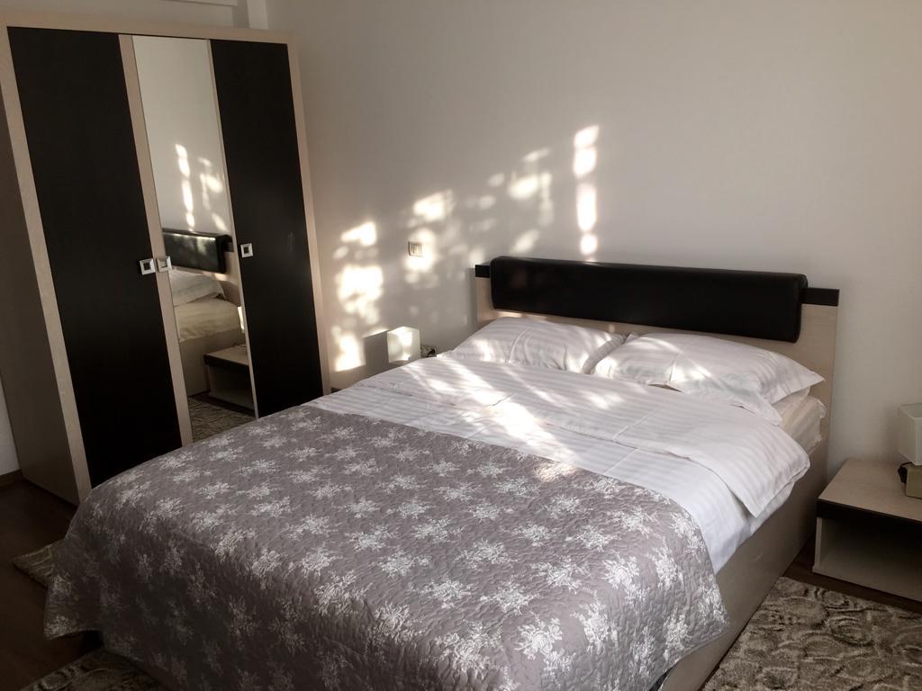 M13 Apartments Нэводари Экстерьер фото