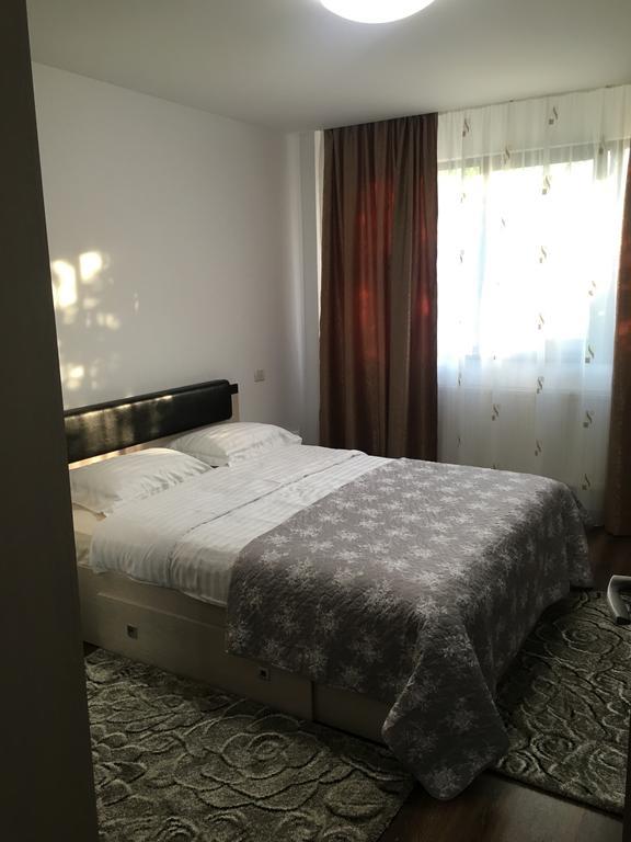 M13 Apartments Нэводари Экстерьер фото